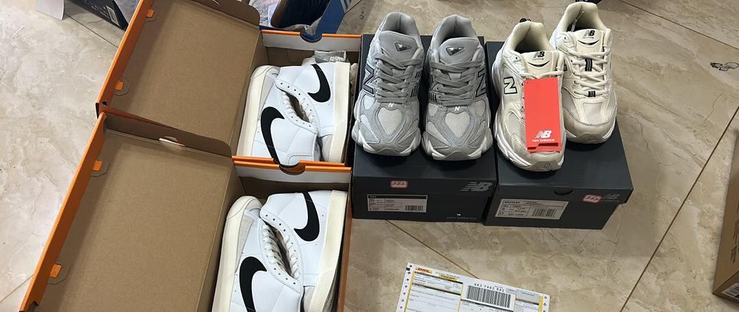 Nike Blazer Mid white and New Balance 530, 9060 shipment in Hermes orange shoe boxes