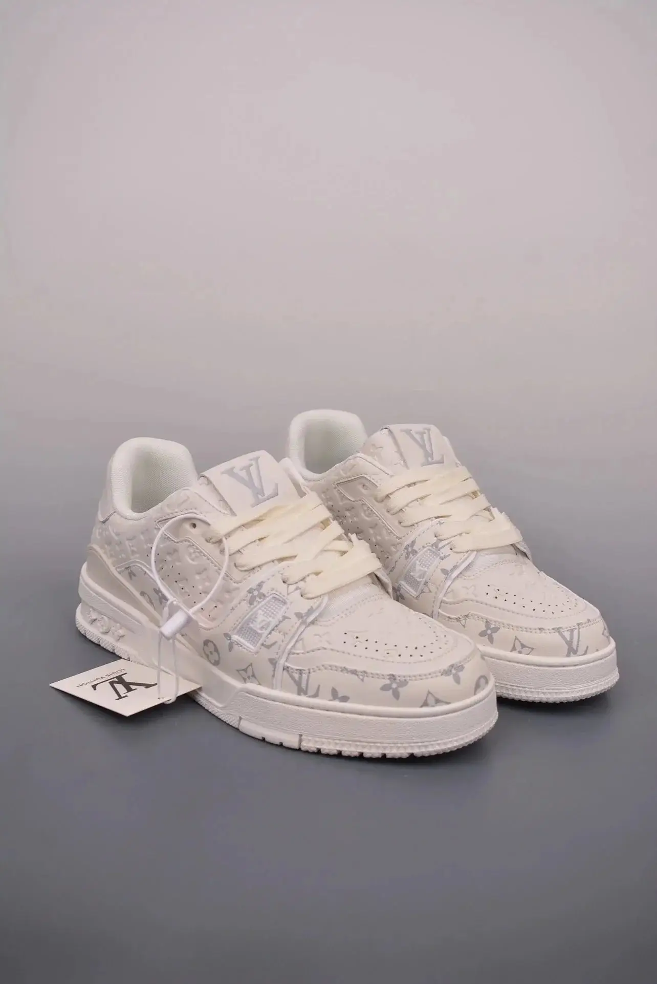 Louis Vuitton trainerοΌ20+style 1